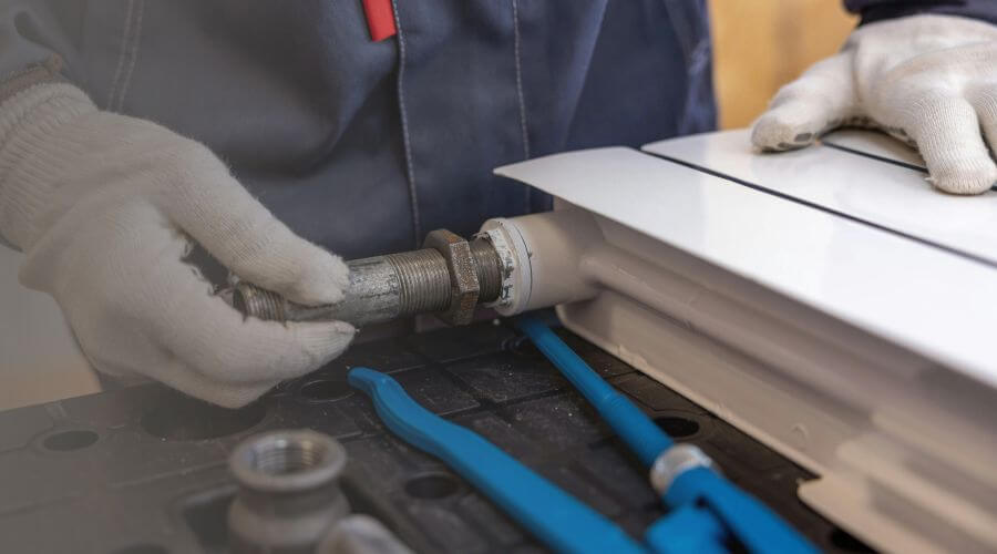 Burst Pipe Repair in Mechanicsville, IA